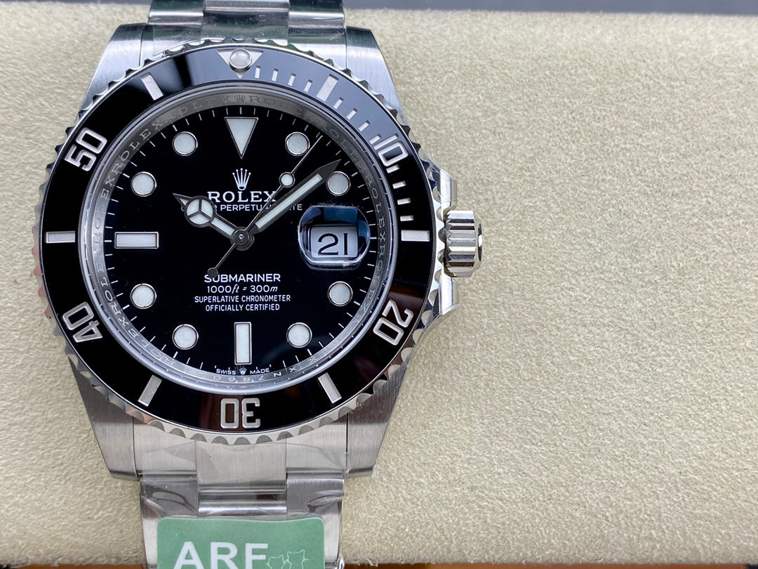 ROLEX SUBMARINER DATE