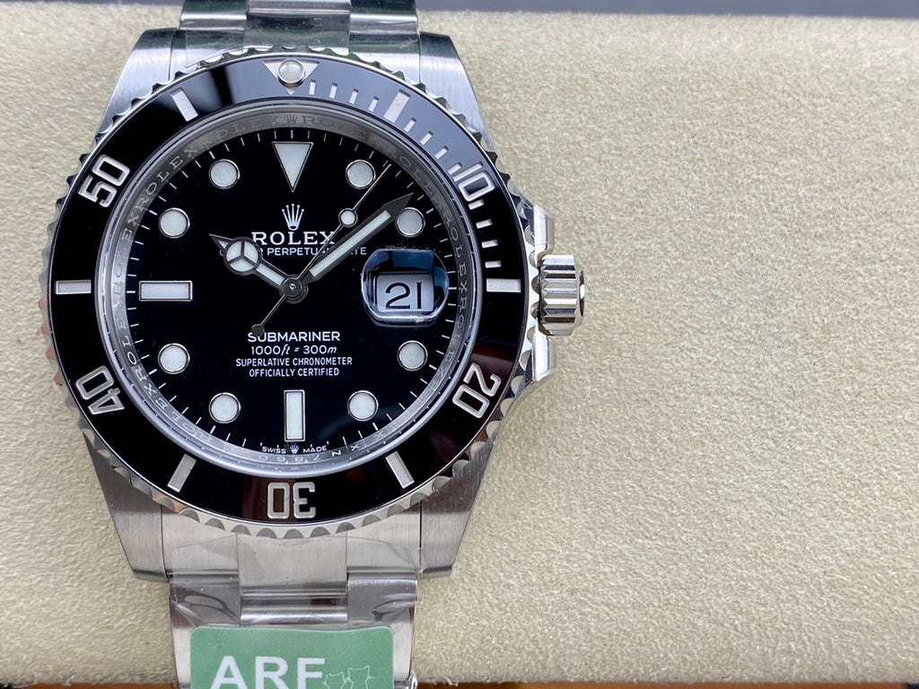 ROLEX SUBMARINER DATE