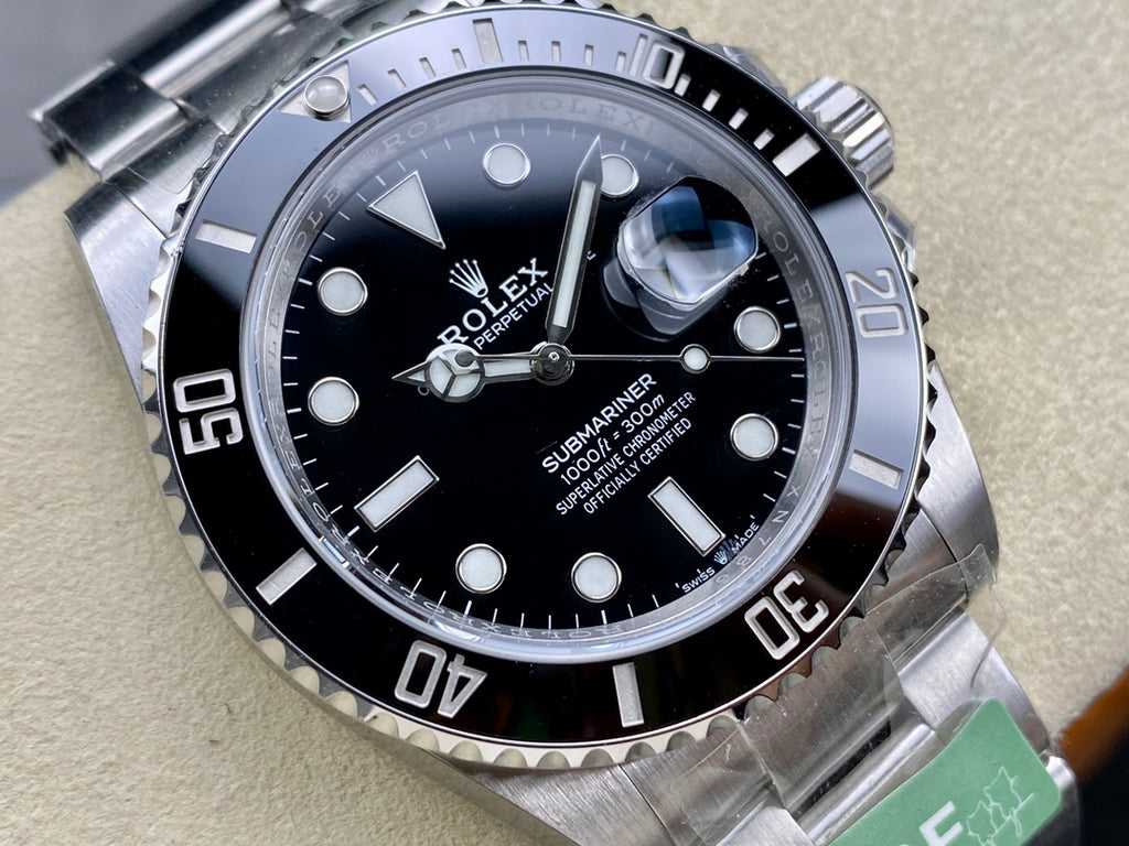 ROLEX SUBMARINER DATE
