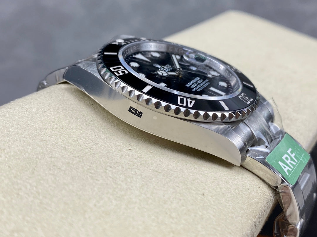 ROLEX SUBMARINER DATE