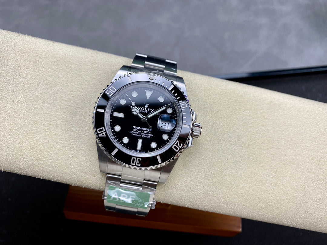 ROLEX SUBMARINER DATE