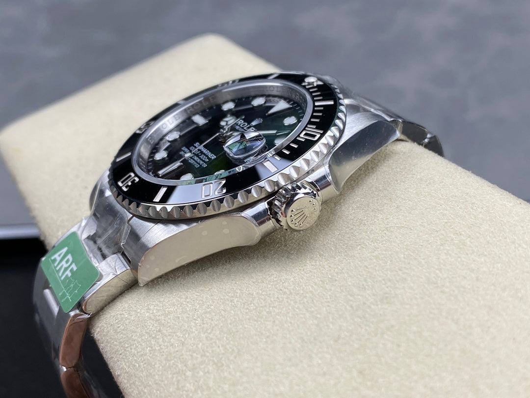 ROLEX SUBMARINER DATE